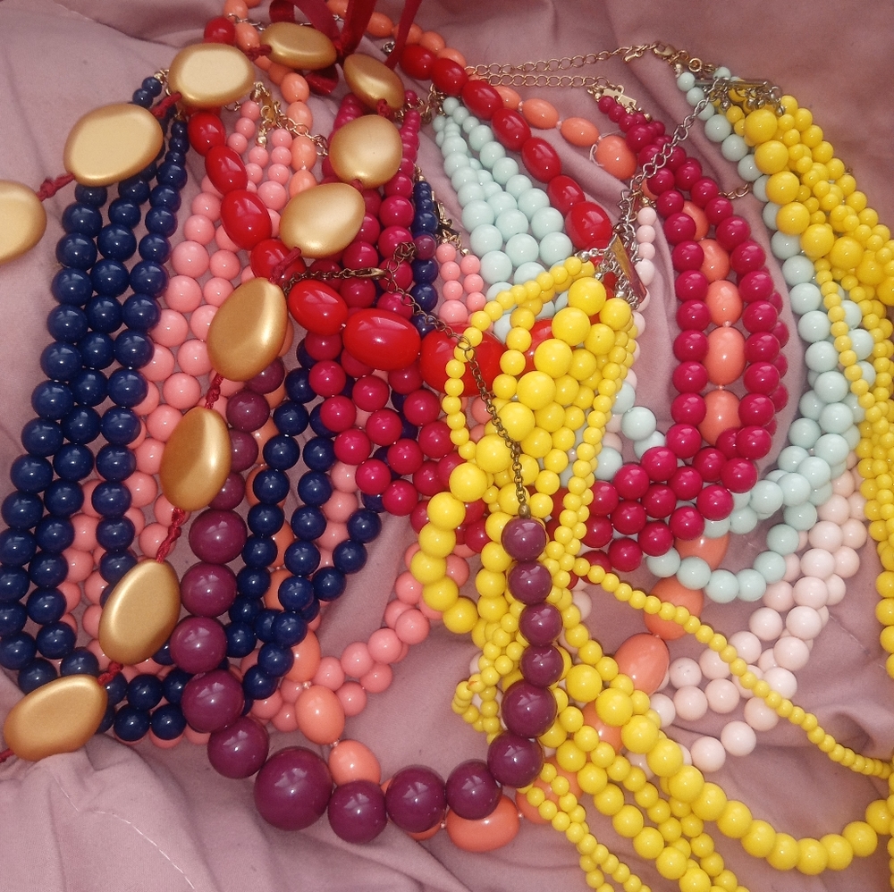 Beaded necklace (10 piece)
